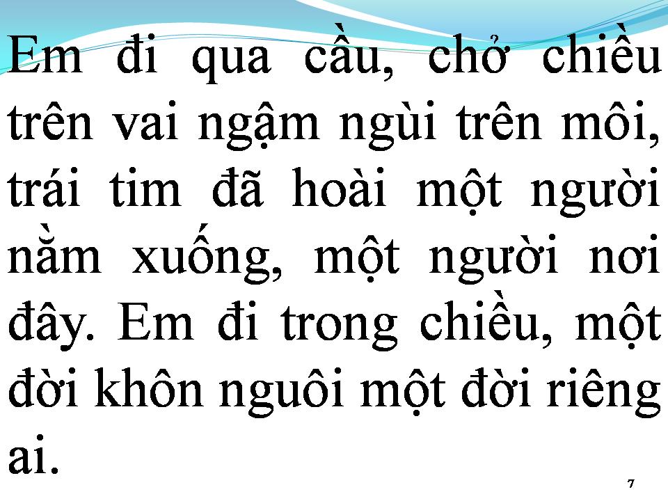 Lời bài hát EM ĐI TRONG CHIỀU